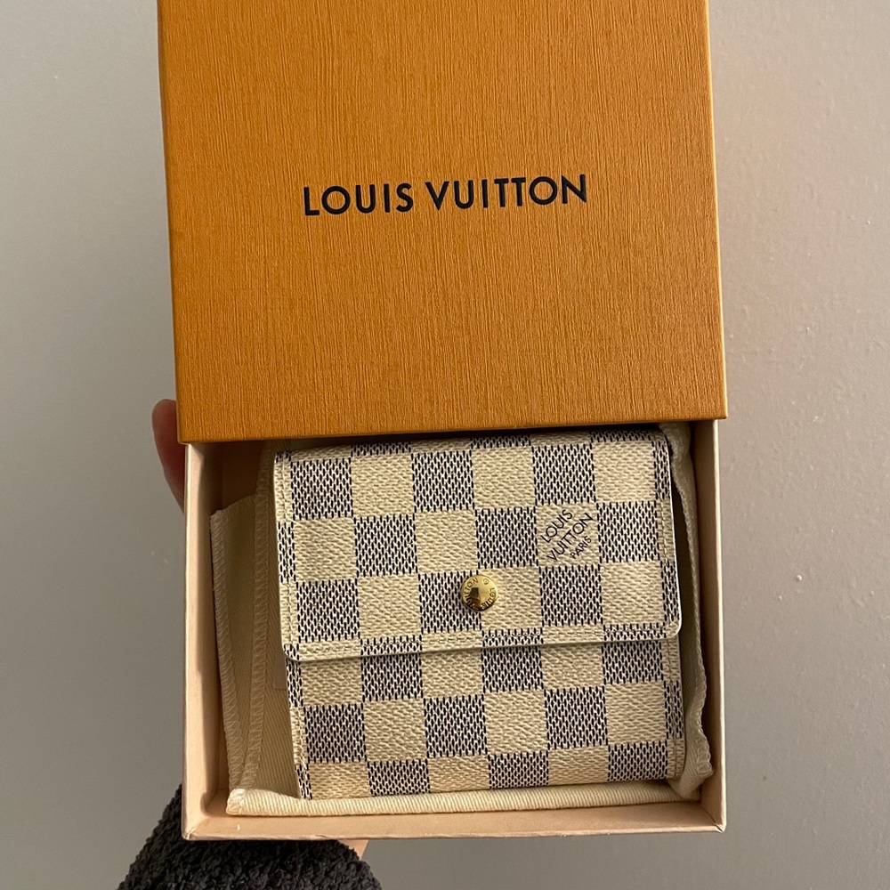 ❌SOLD❌Louis Vuitton Elise Wallet in Damier Azur - Picture 8 of 8